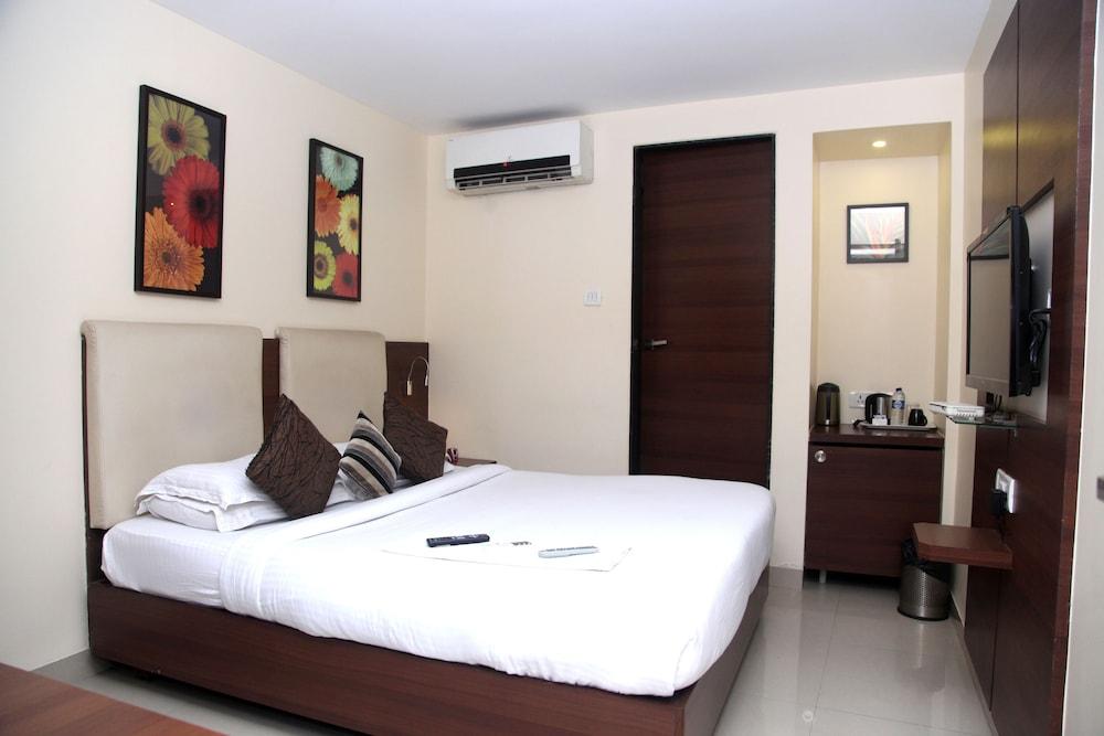 Hotel Concord Galaxy Mumbai Ngoại thất bức ảnh