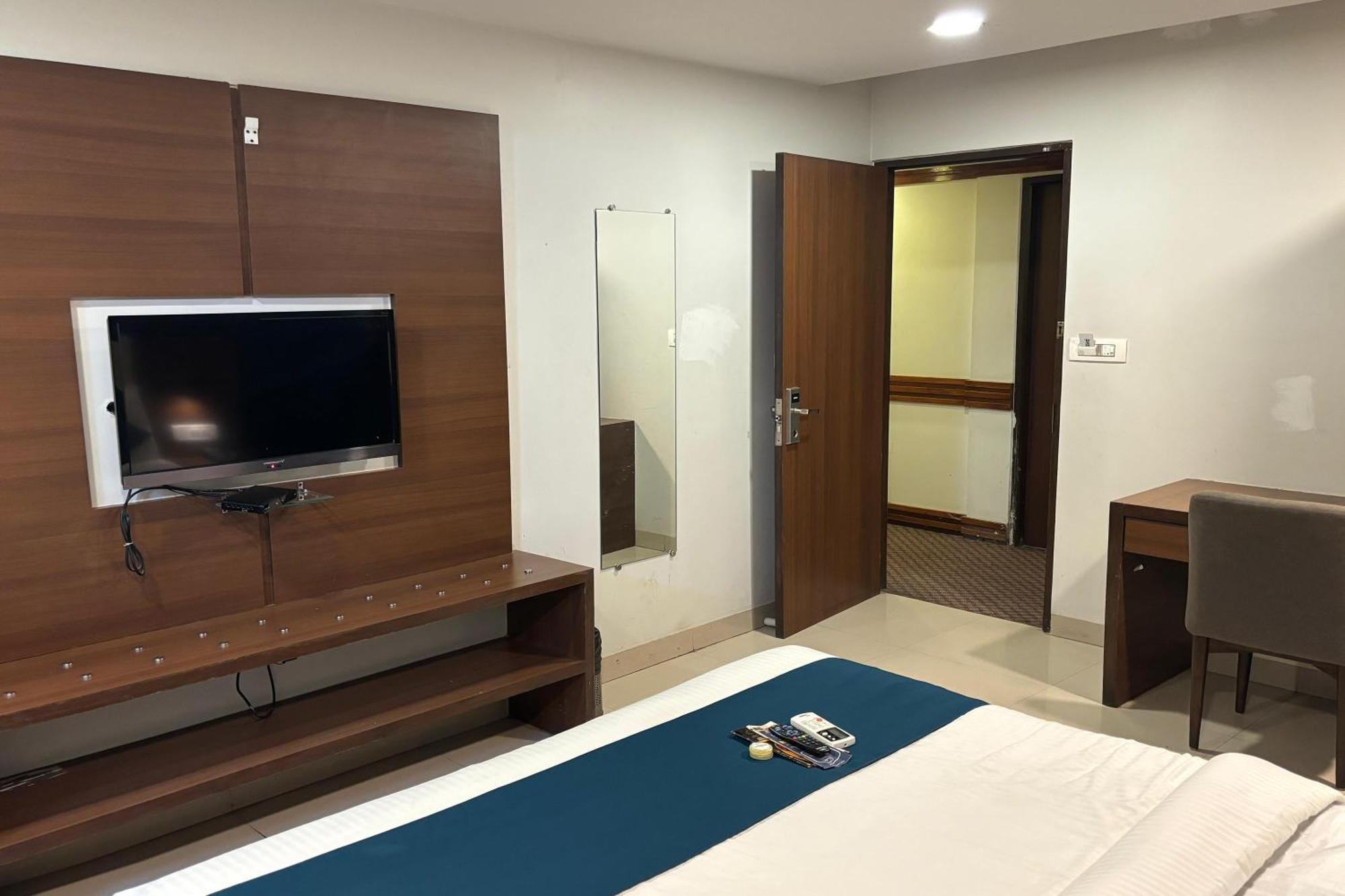 Hotel Concord Galaxy Mumbai Ngoại thất bức ảnh