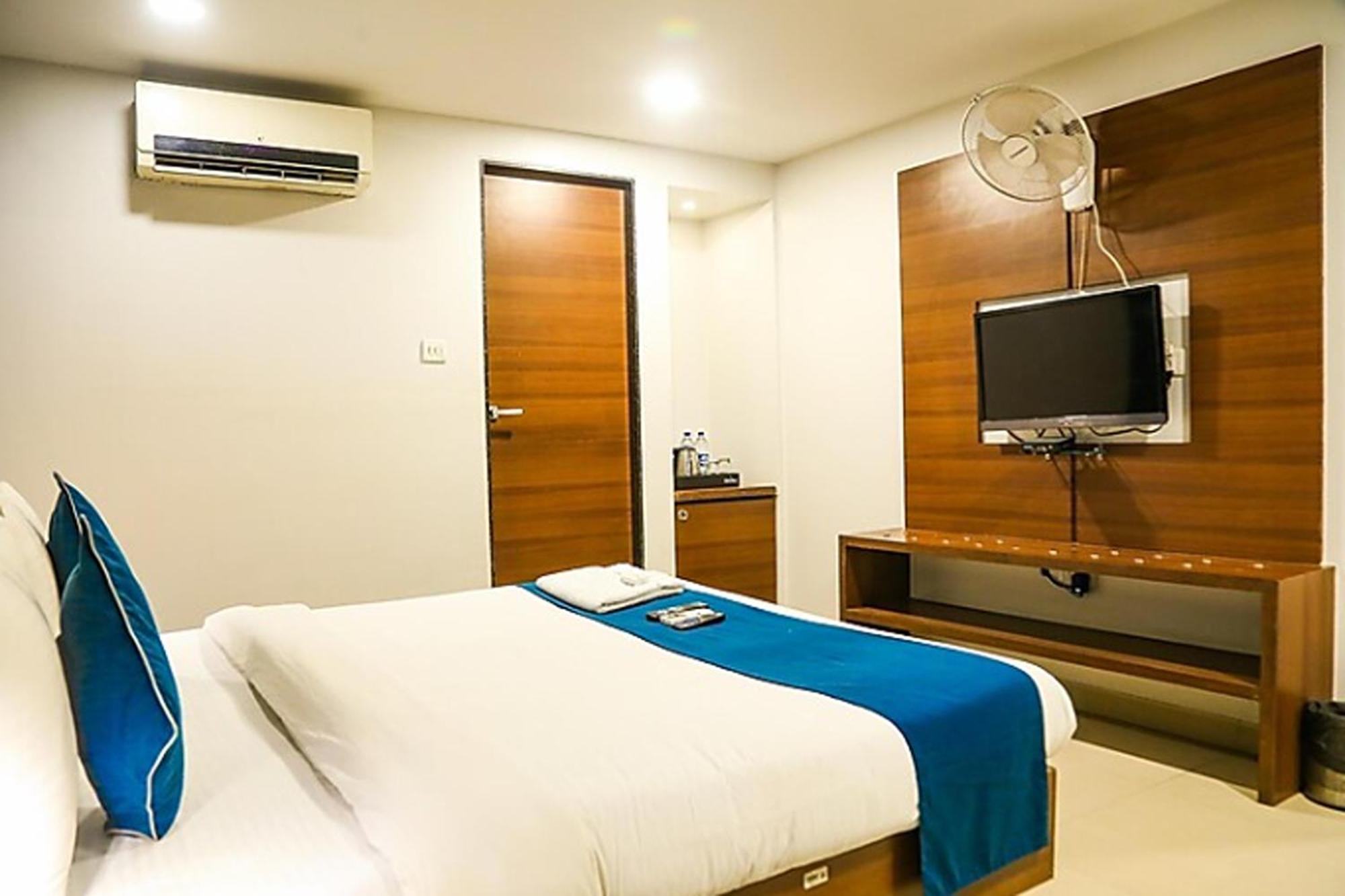 Hotel Concord Galaxy Mumbai Ngoại thất bức ảnh